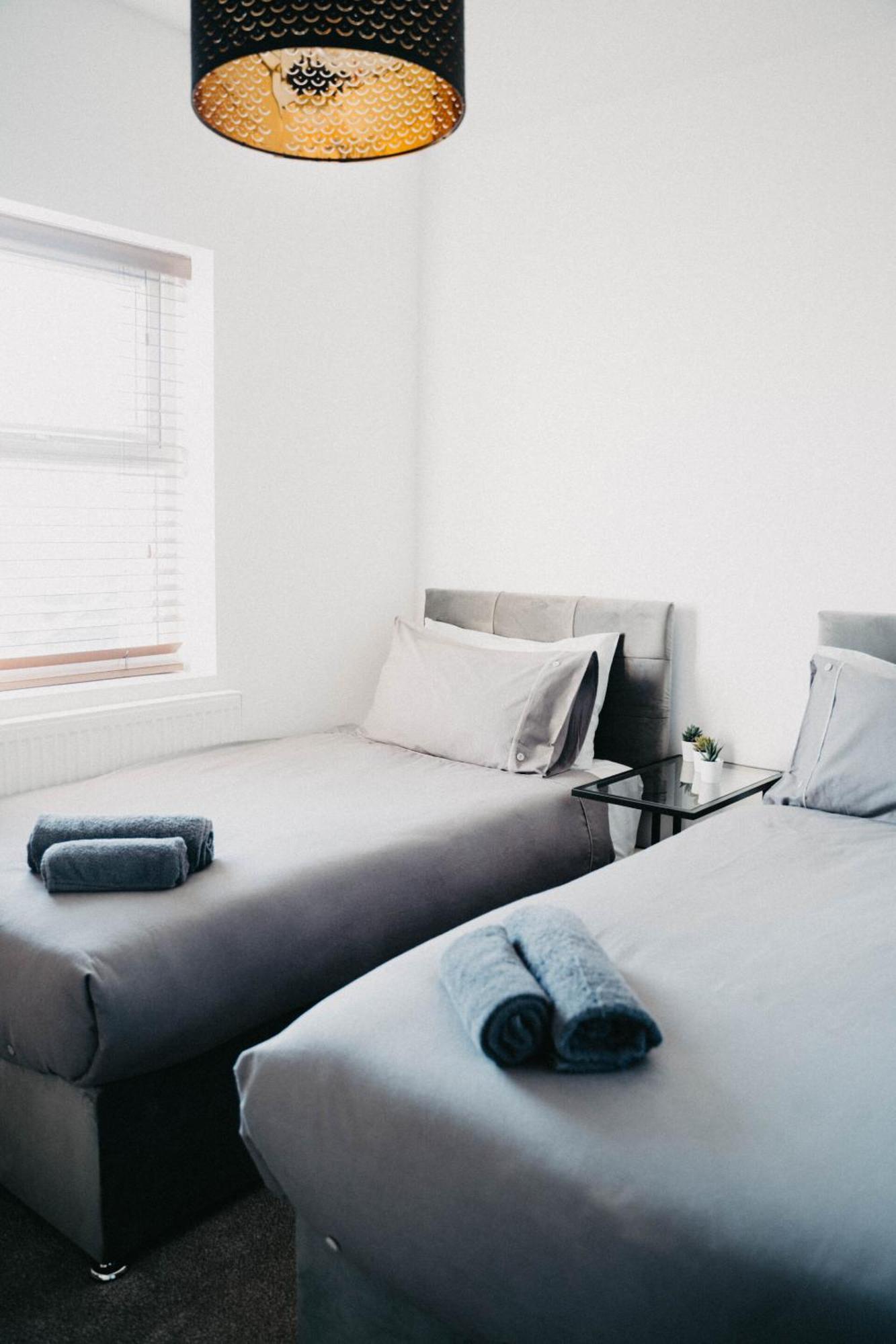 Flat Iron Anfield Hotel Ливърпул Екстериор снимка